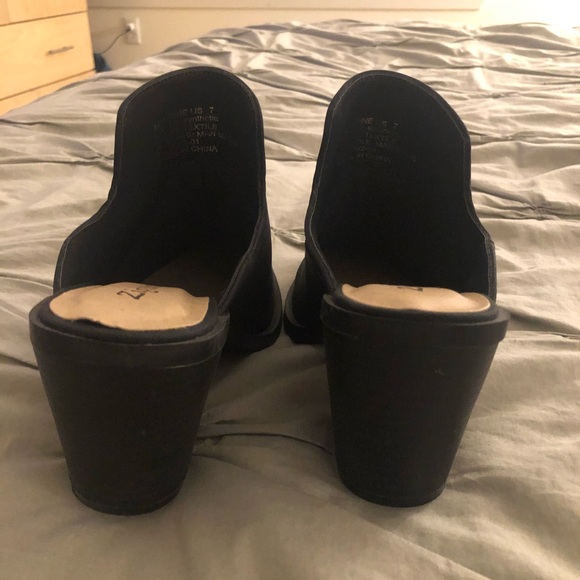 NWOT ZIGIny ZigiSoho Maurine Mules - Picture 3 of 5